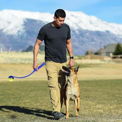 Lanceur de balle pour chien bleu berger malinois montagne entraînement