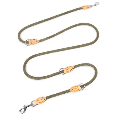une laisse mains libres pour chien cafe en nylon avec des anneaux en metal et des extremites en cuire marron